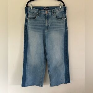GAP Denim High Rise Wide-Leg Crop Medium Wash Two-Tone Raw Hem Jeans